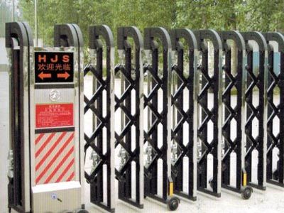 不锈钢伸缩门厂家直销