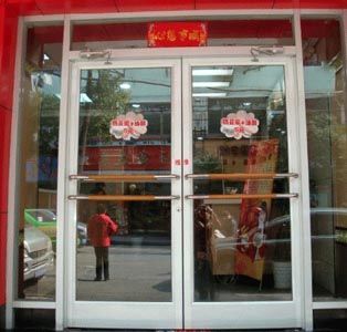 美观不锈钢肯德基门